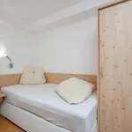 Nadine-6 By Interhome Appartement