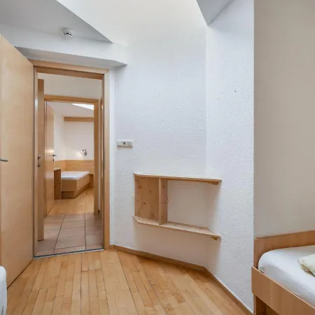 Apartamento Nadine-6 By Interhome