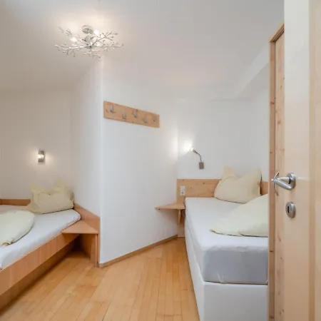 Apartamento Nadine-6 By Interhome